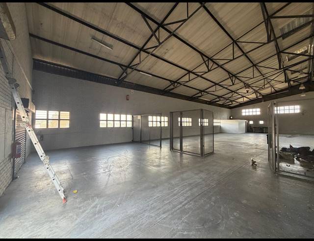 1,200M² WAREHOUSE TO LET IN BARBEQUE DOWNS
